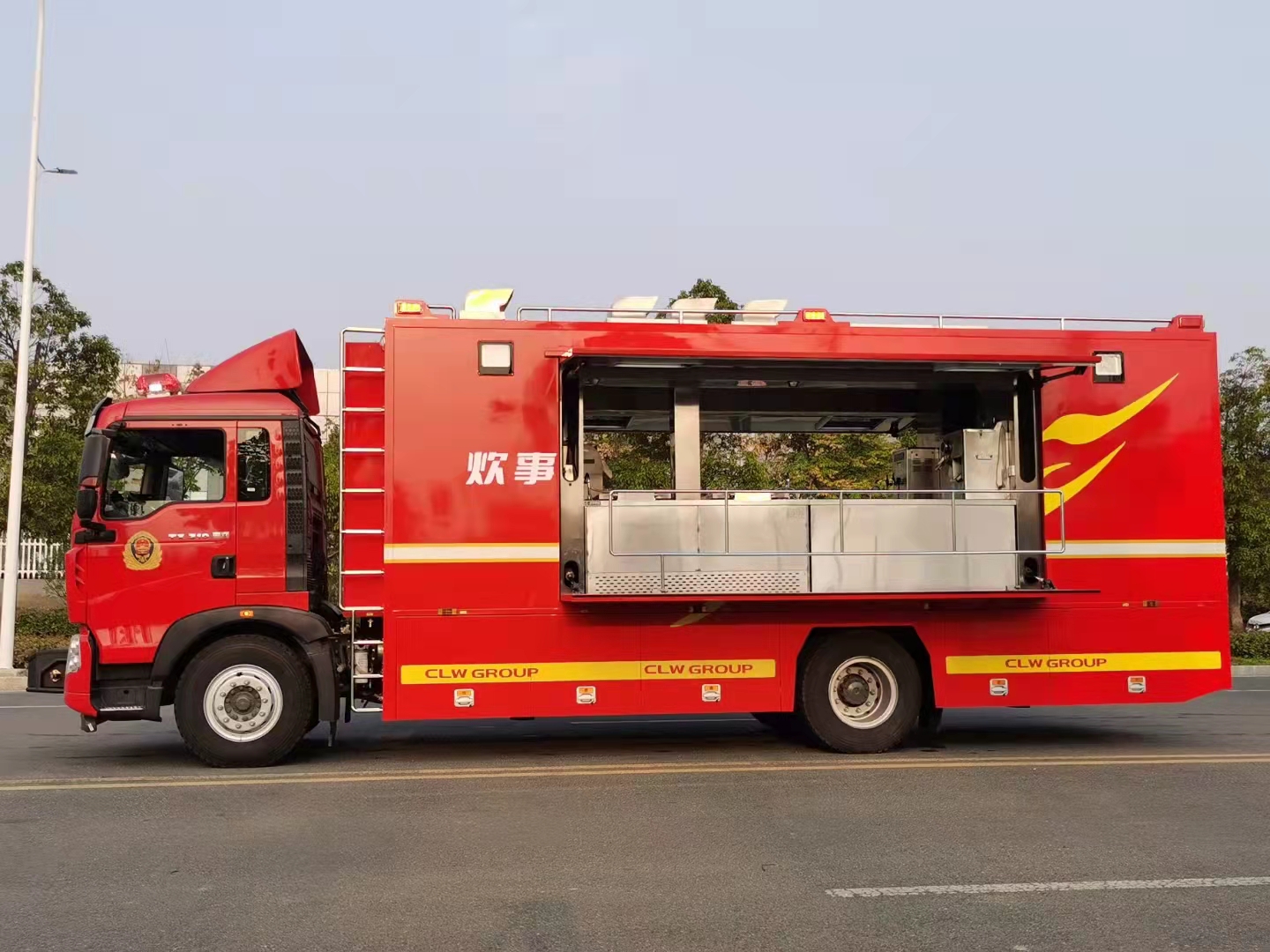 移動(dòng)炊事車(chē)