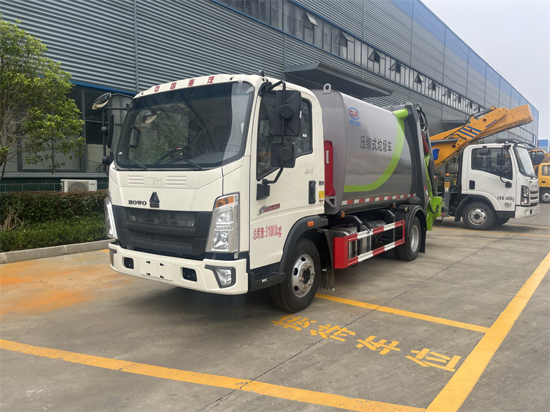 6-7.5方重汽豪沃壓縮式垃圾車(chē)